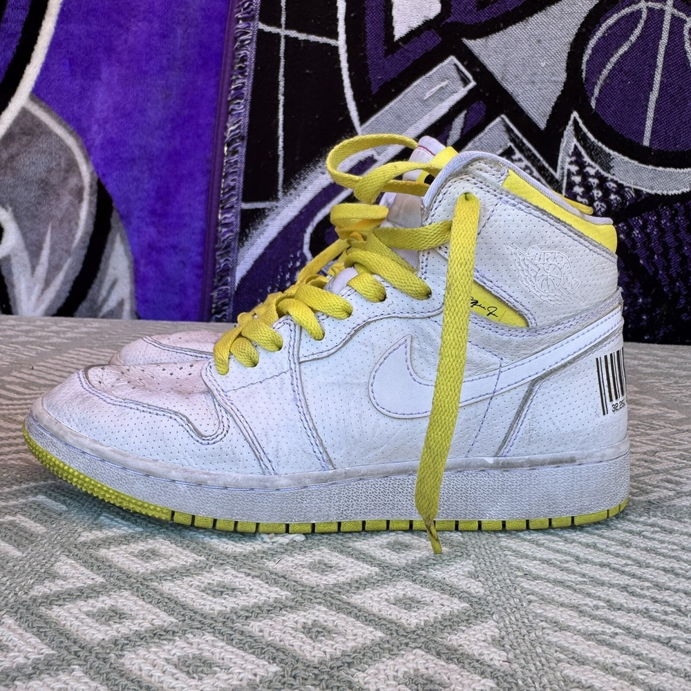 Size 5Y - Nike Air Jordan 1 Retro‎ High GS First Class Flight Yellow 575441-170